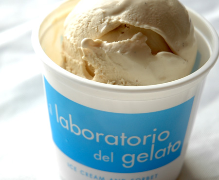 Il Laboratorio del Gelato gelato in a cup