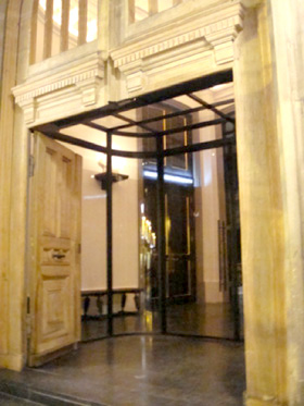 Cynthia Sin-Yi Cheng La Société