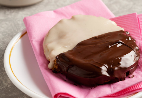 Babycakes Black and White Cookie