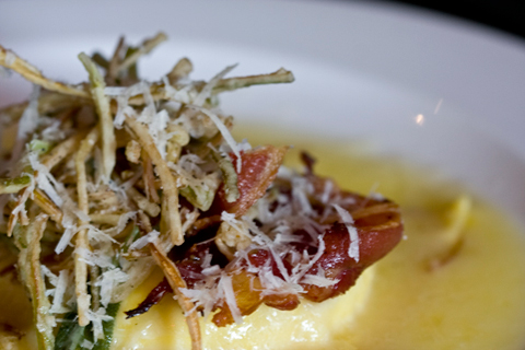 Raviolo al Uova e Pancetta