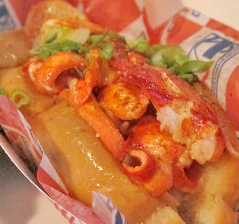 Connecticut-style Lobster Roll