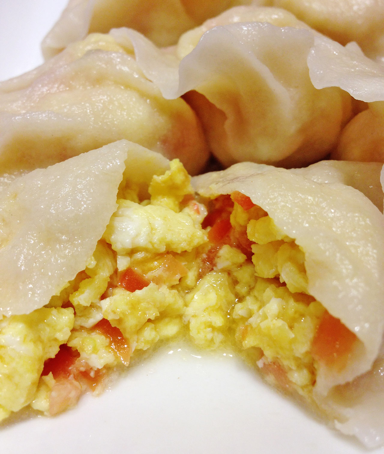 Egg and Tomato Dumplings / Celia Sin-Tien Cheng