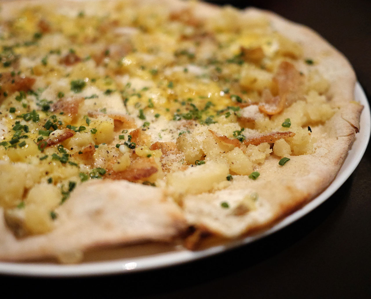 Patate Alla Carbonara Pizza / Celia Sin-Tien Cheng