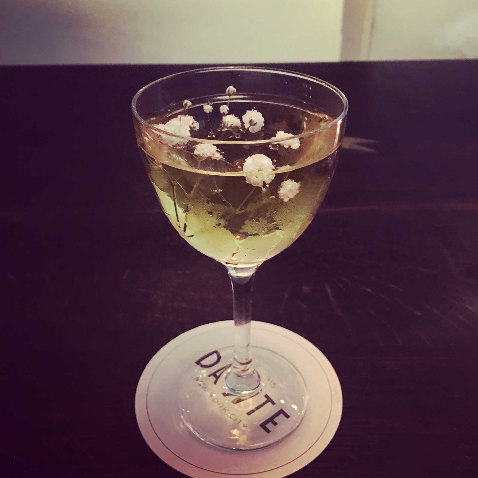 Negroni Bianco at Dante / Celia Sin-TIen Cheng